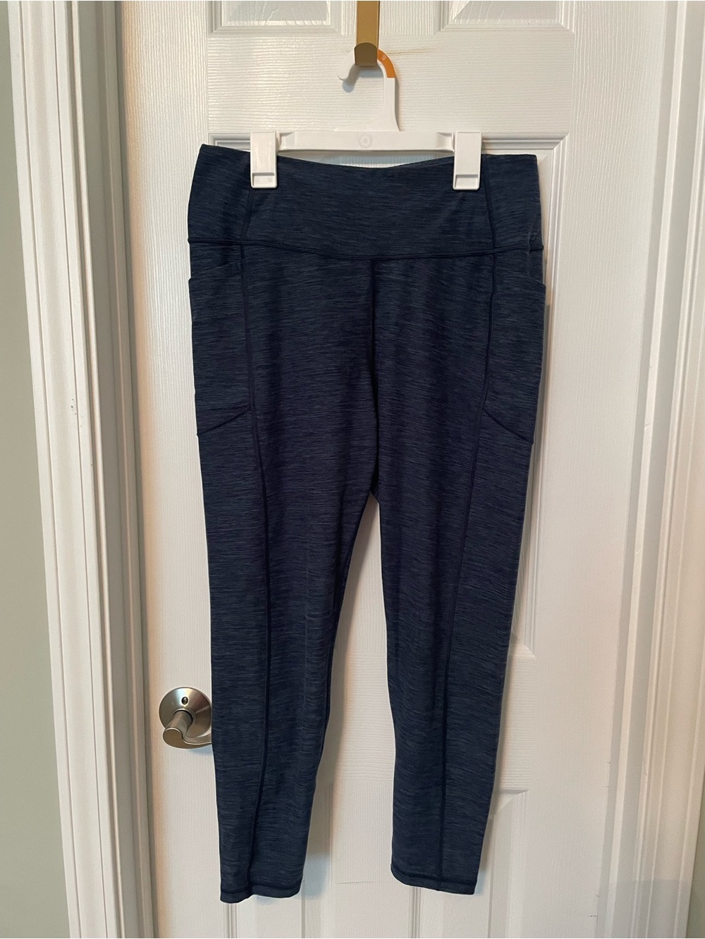 Victoria's Secret Knock Out Dark Heather Navy High-Waist Crop Leggings